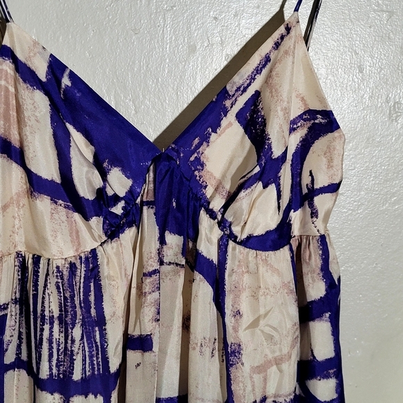 Isabella Sinclair Elegant Blue and Cream Maxi Dress - Picture 6 of 8